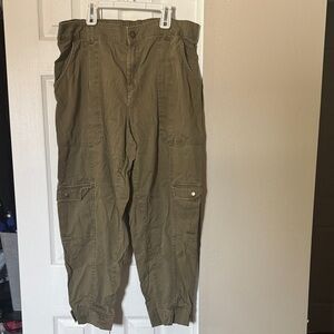 Women’s Olive Cargo Pants